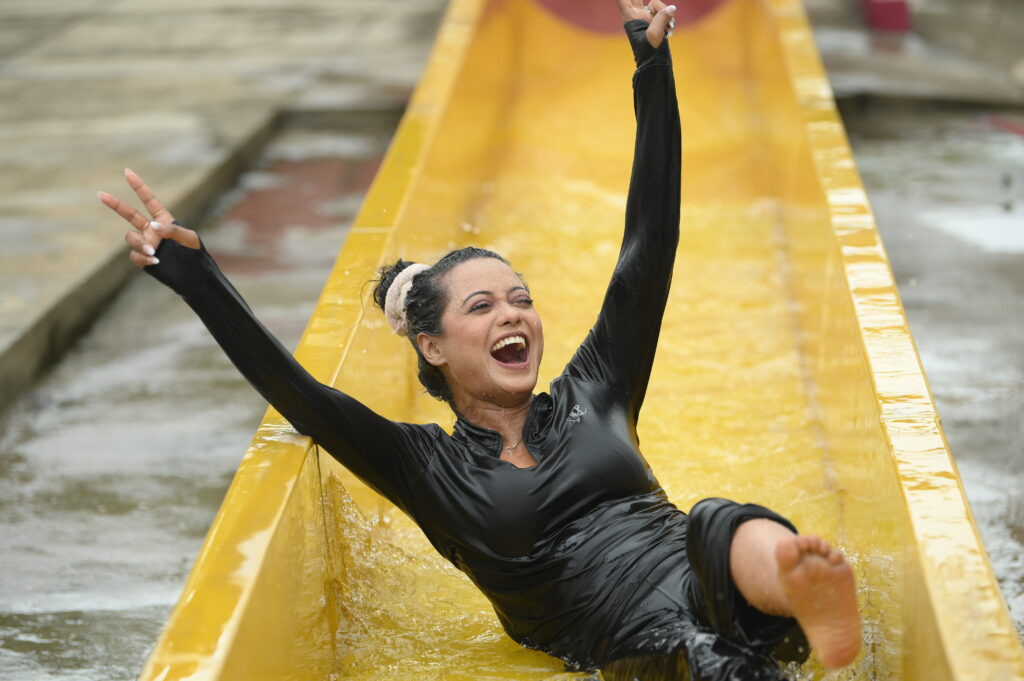 Aqua_Loop_7063
